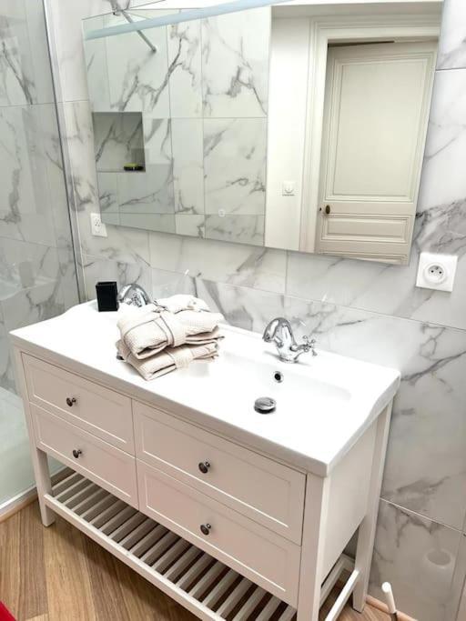 Cosy T3 Centre Reims/Pkg Prive Apartamento Exterior foto